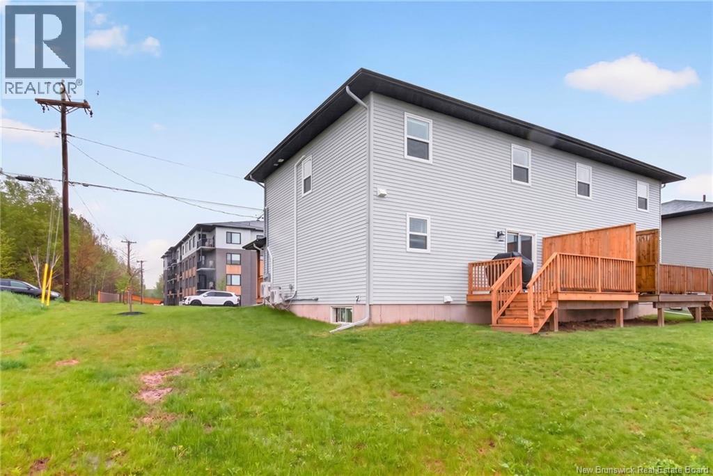 243 Lorette Street - 43