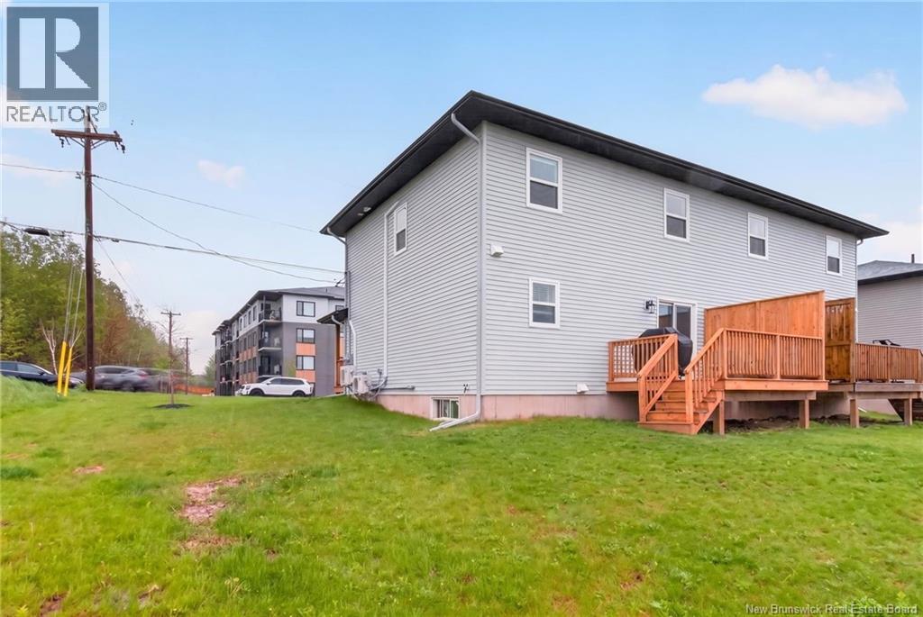 243 Lorette Street - 44