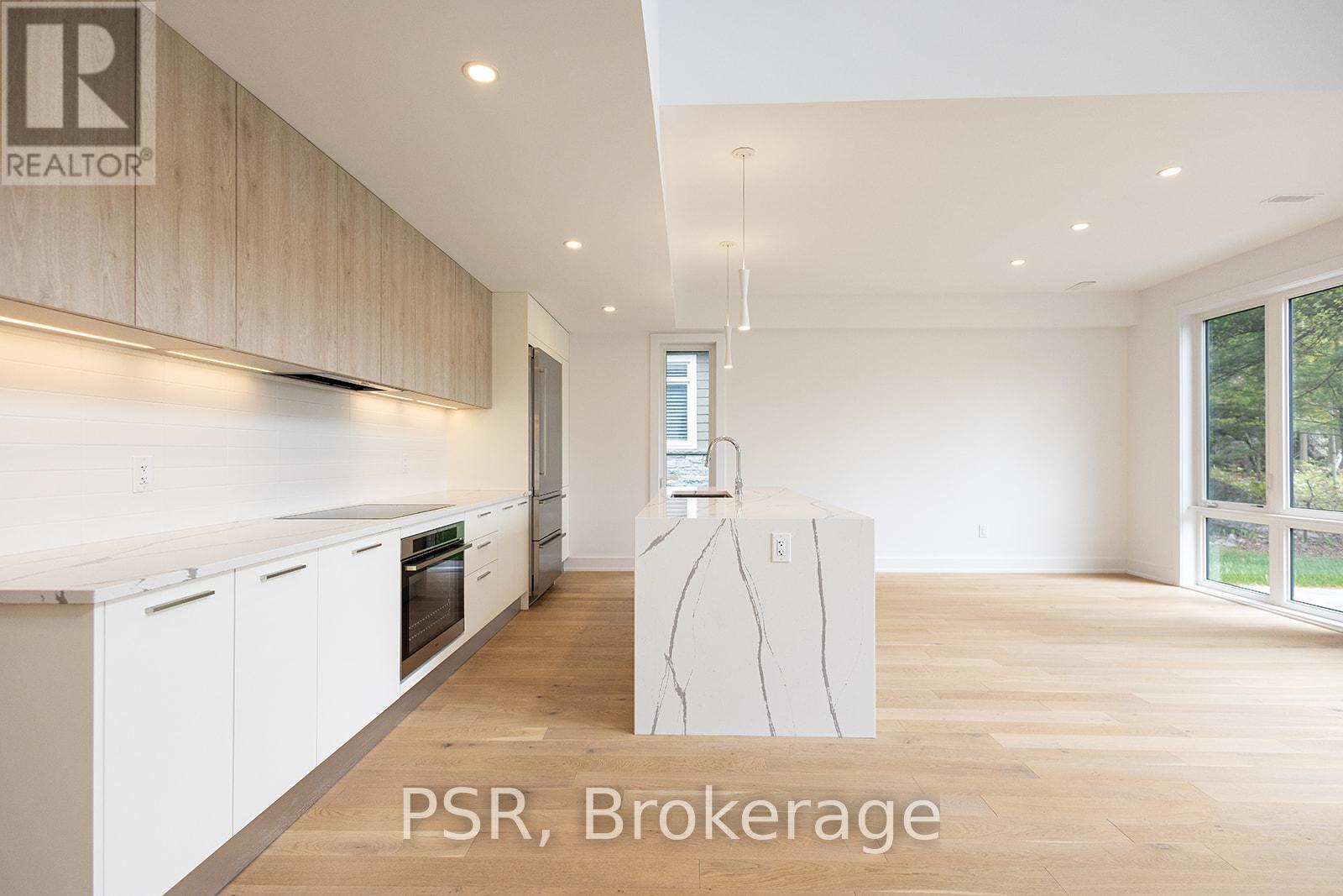 8 BAYPOINT COURT - 12
