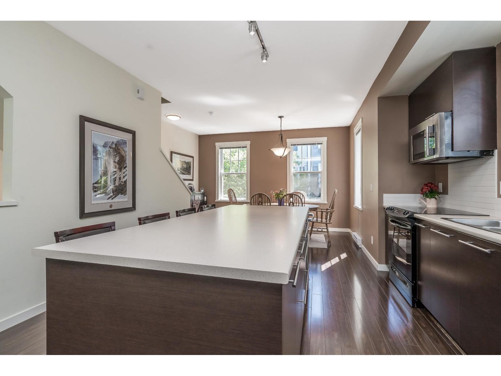 71 18983 72A AVENUE, Surrey