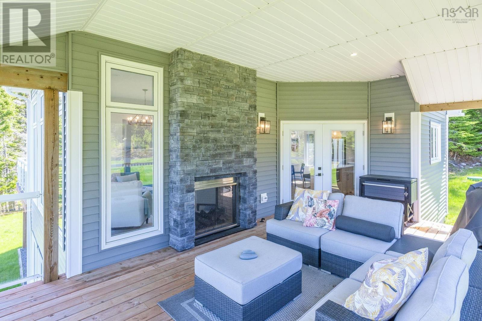 1390 East Petpeswick Road - 18