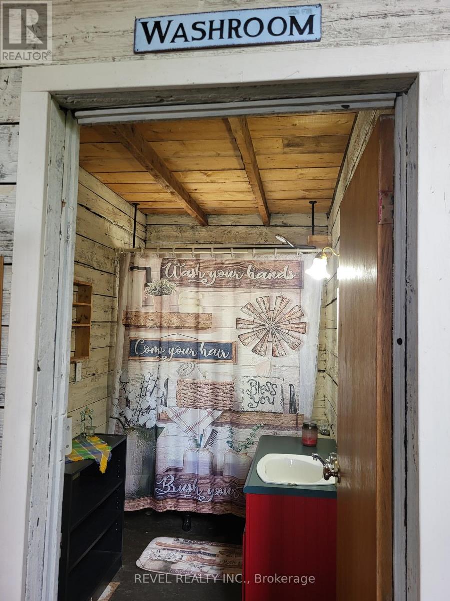 36 HORWOOD COTTAGER RD - 16