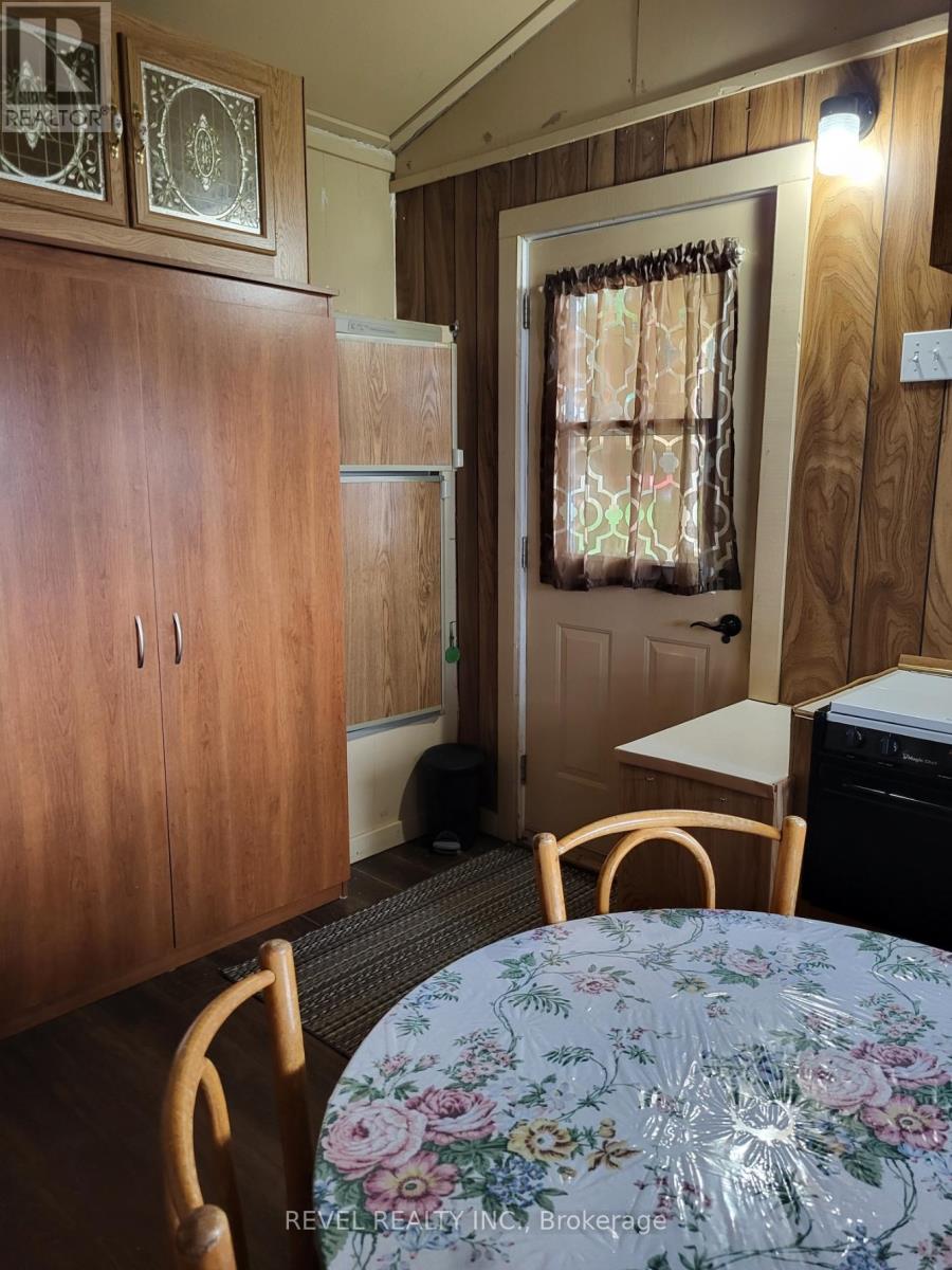 36 HORWOOD COTTAGER RD - 24