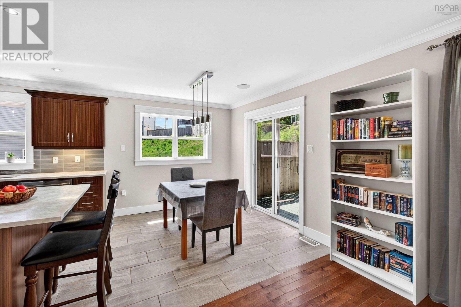 Property 20 of 50 of 22 Uprange Court