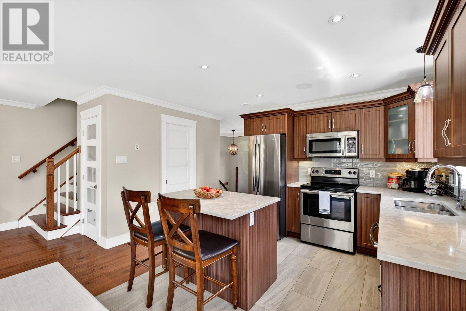 Property 21 of 50 of 22 Uprange Court