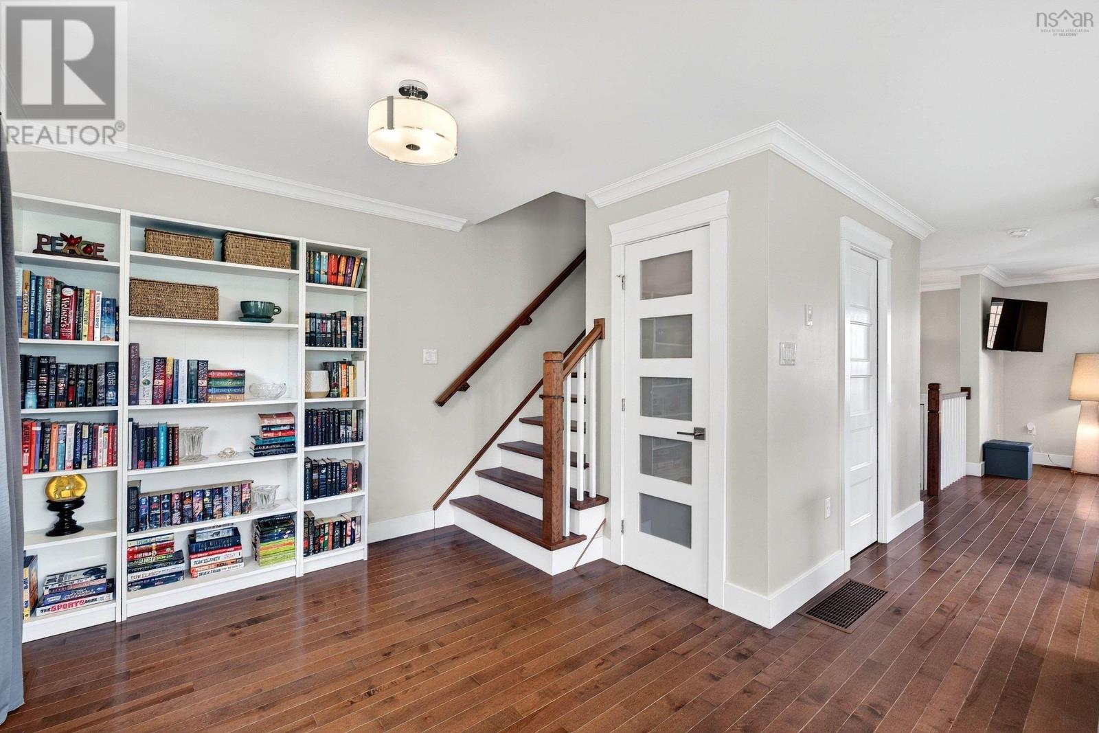 Property 24 of 50 of 22 Uprange Court
