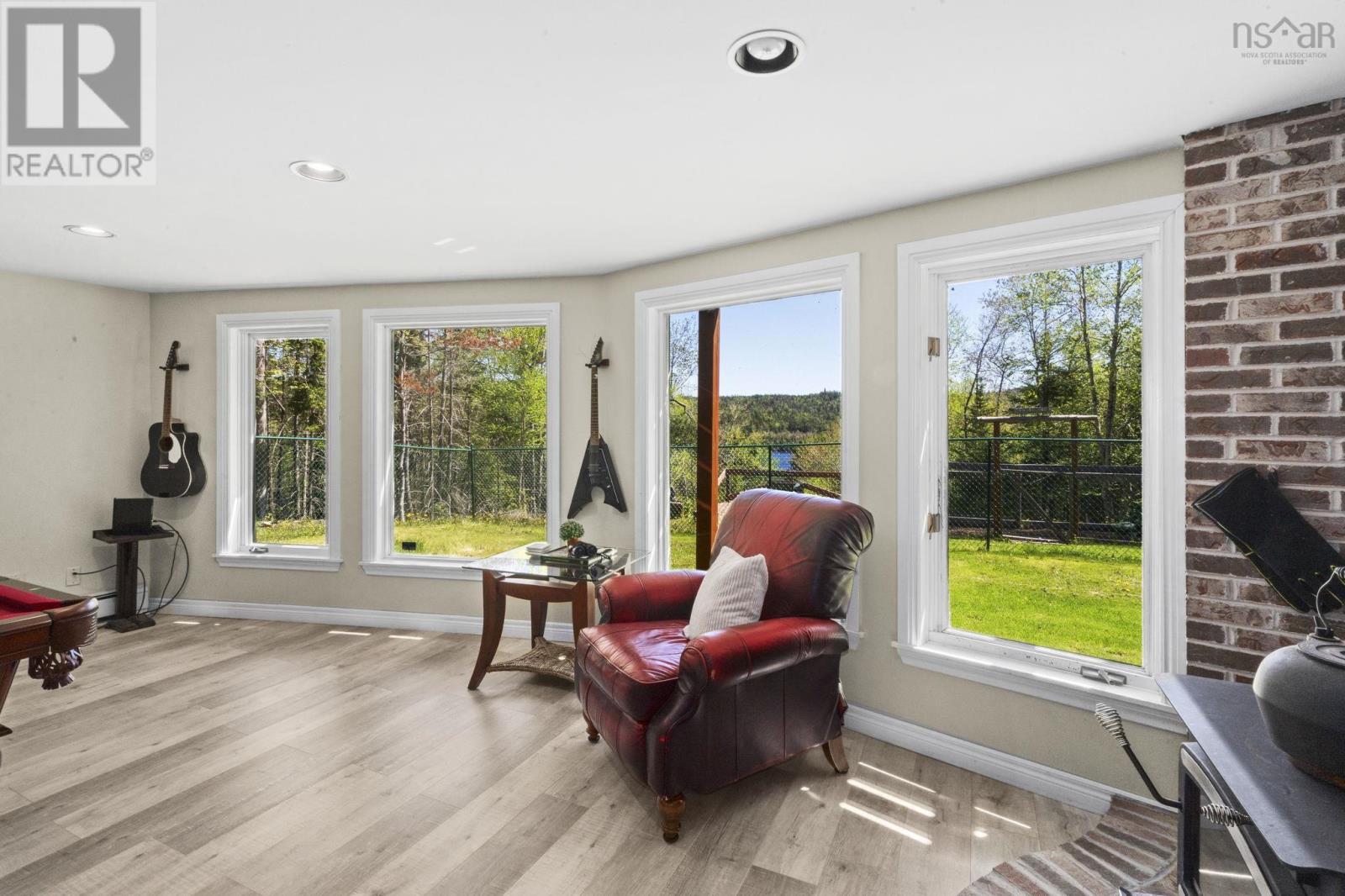 Property 27 of 47 of 1415 Myra Road