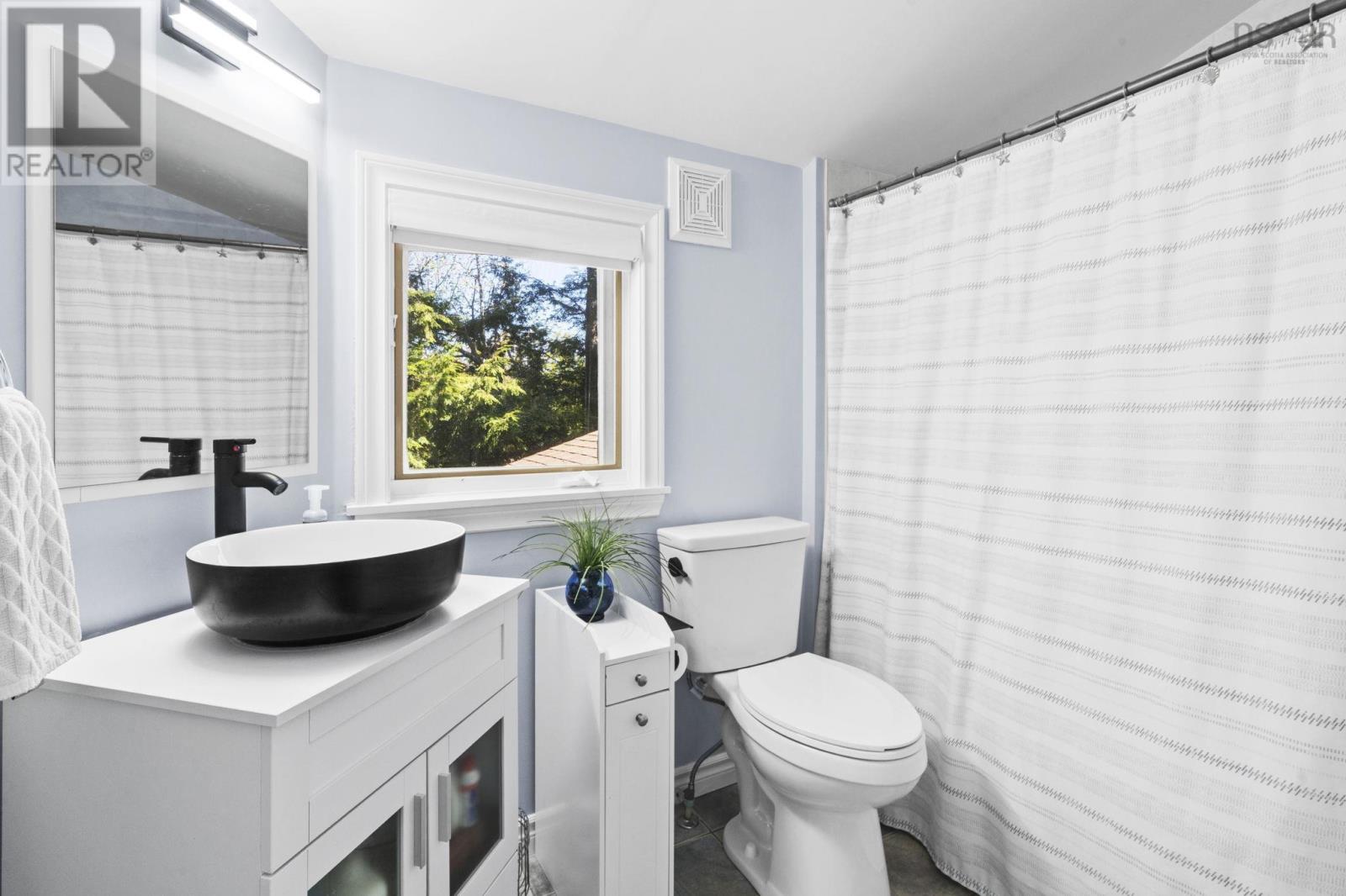 Property 24 of 47 of 1415 Myra Road