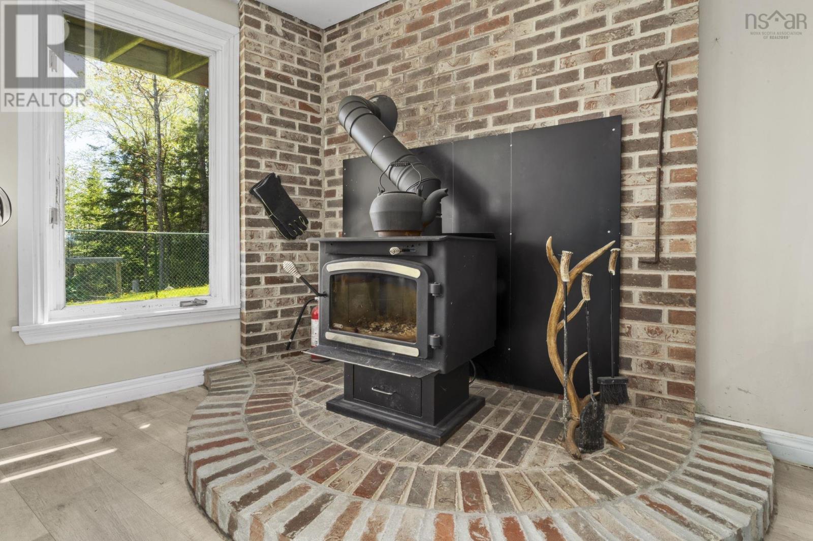Property 28 of 47 of 1415 Myra Road