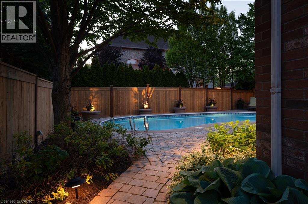 3122 SADDLEWORTH Crescent - 43