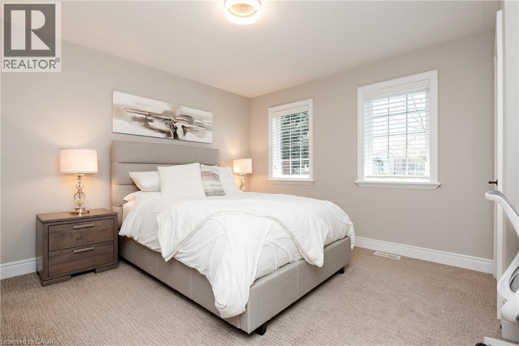 3122 SADDLEWORTH Crescent - 26