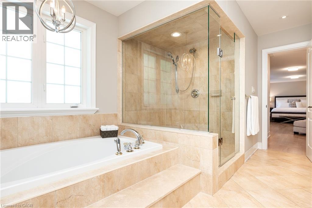 3122 SADDLEWORTH Crescent - 24