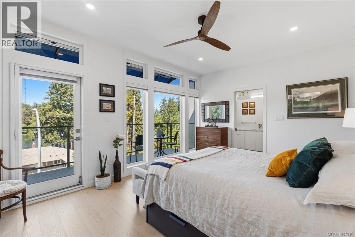 3096 107th St - 33