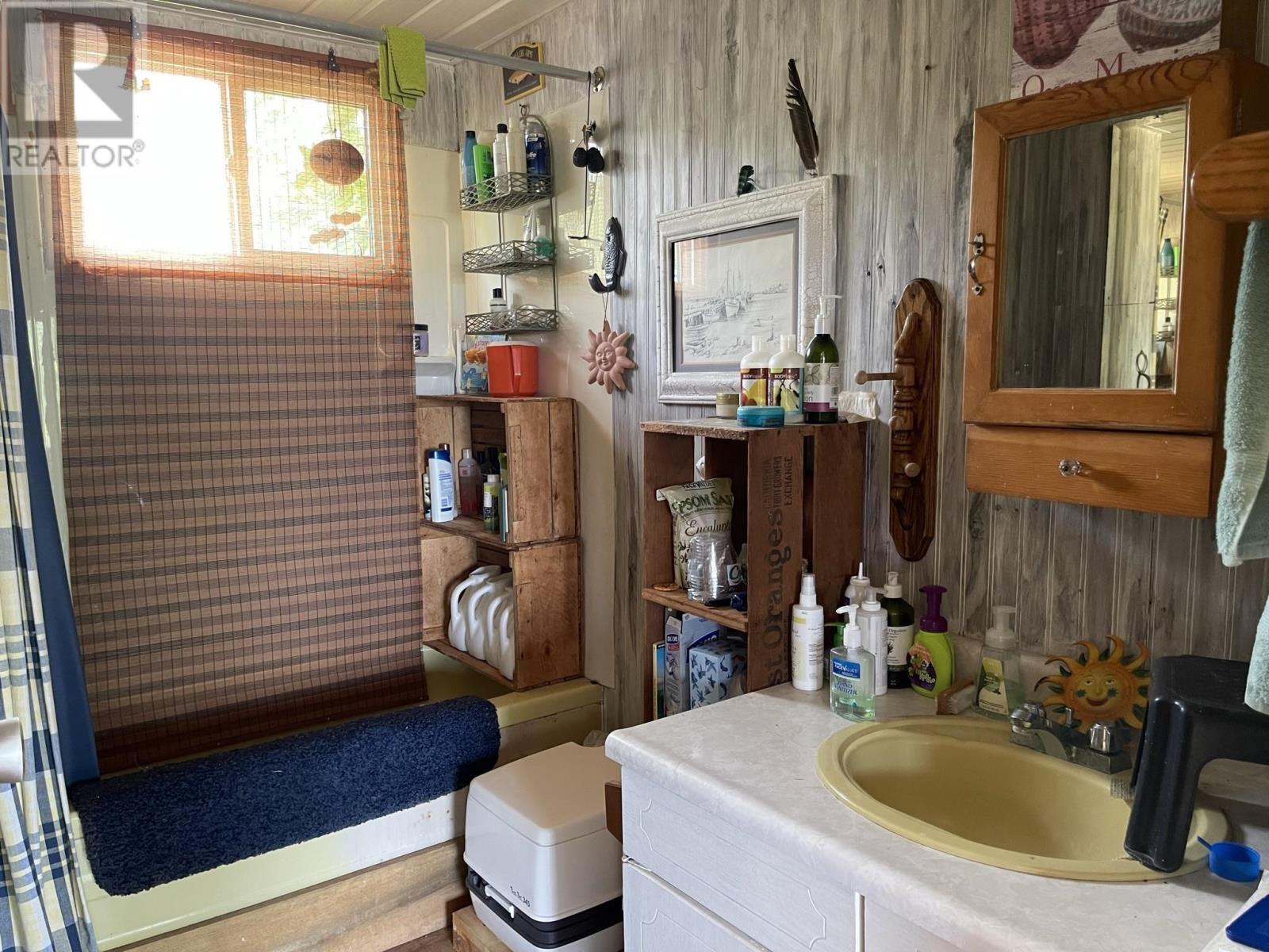354 Horton Point Road - 25