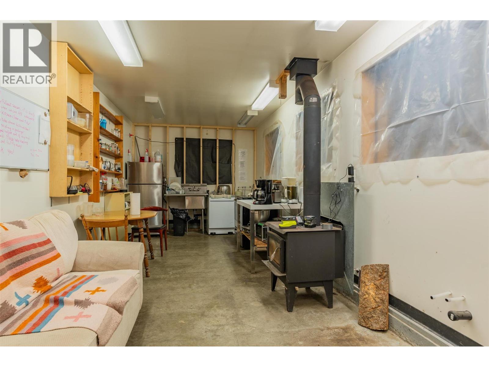 Hospitality for Sale in Kaslo – 5278 Amundsen Road, Kaslo - Image 24
