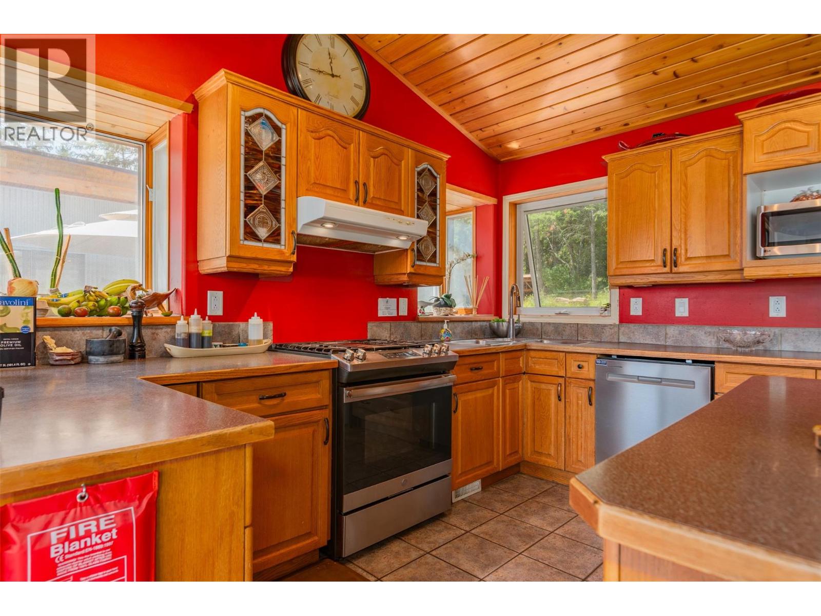 Hospitality for Sale in Kaslo – 5278 Amundsen Road, Kaslo - Image 41