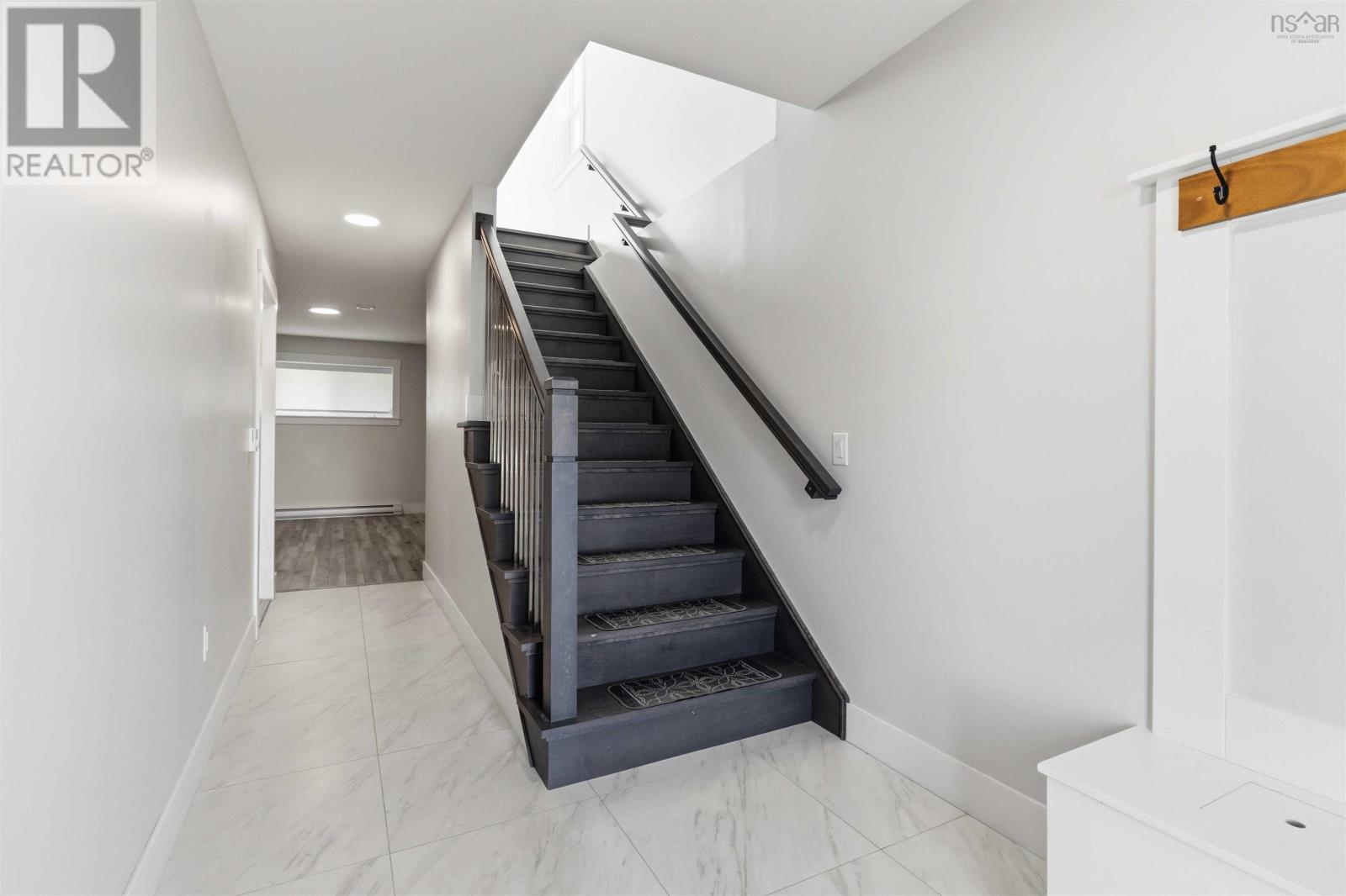 88 Flatrock Crescent - 5