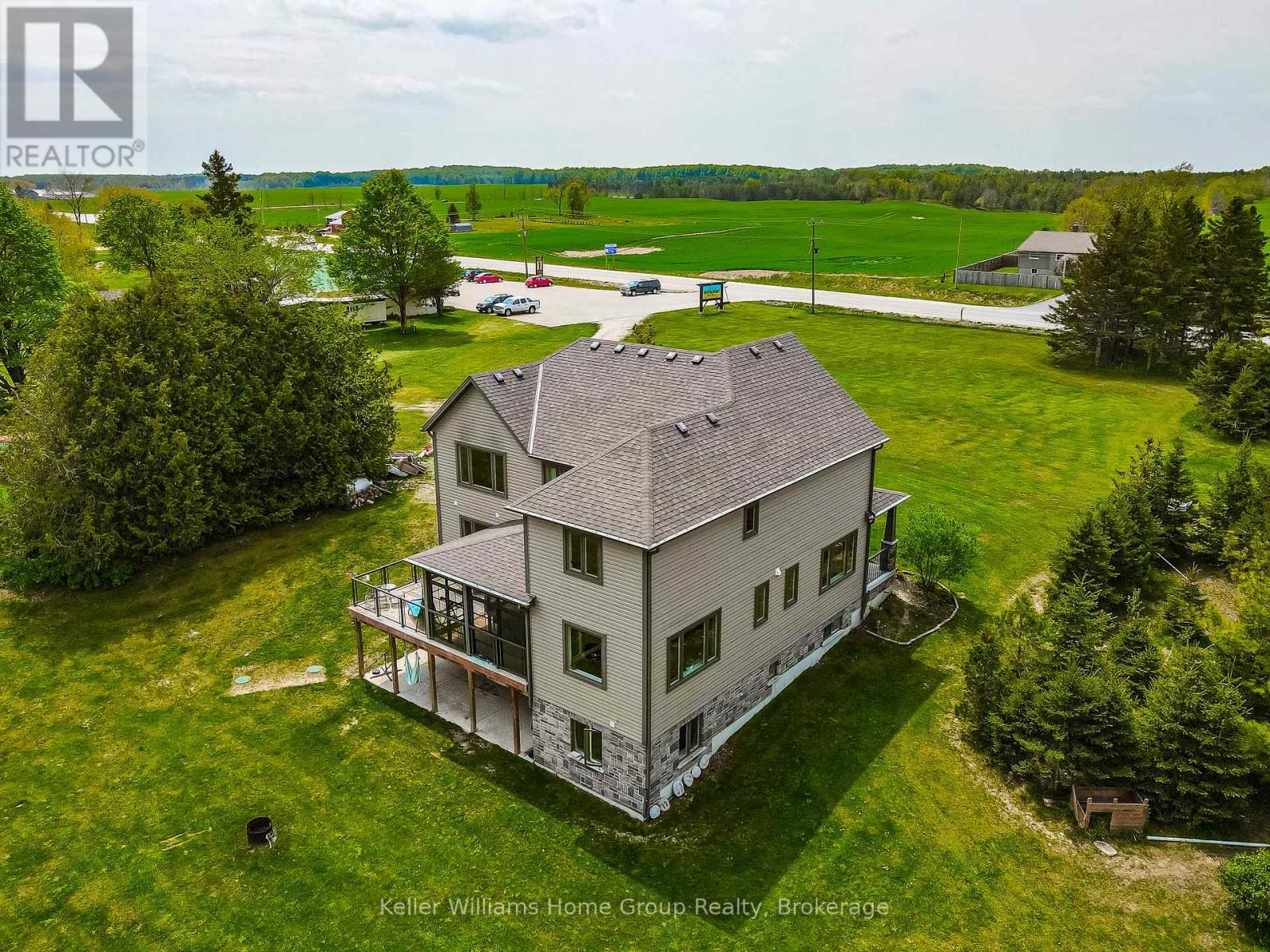 312015 HIGHWAY 6 - 28