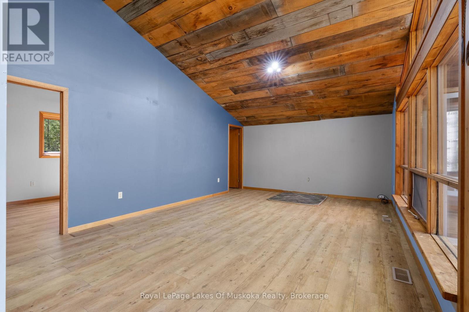 1213 SHERWOOD FOREST ROAD - 19