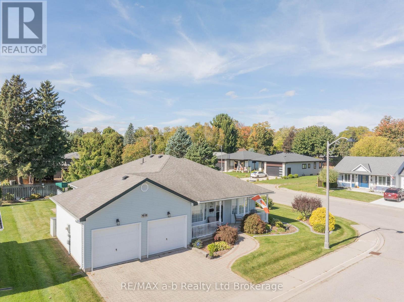 23 ARMSTRONG DRIVE - 35