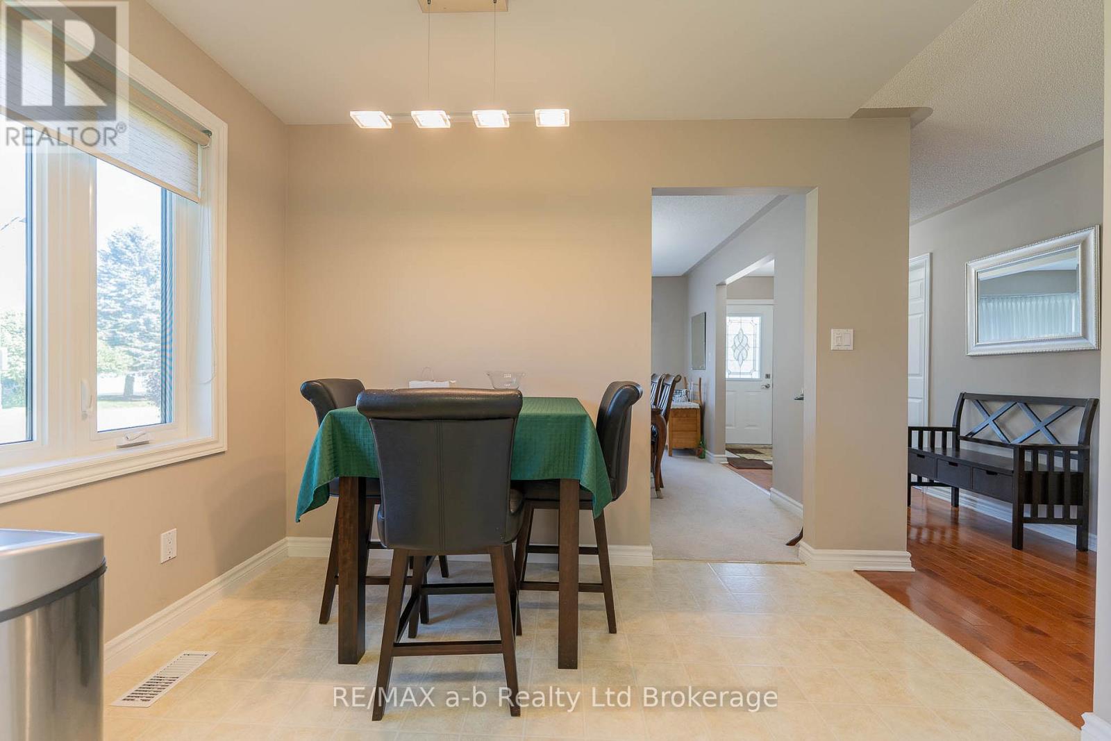 23 ARMSTRONG DRIVE - 9