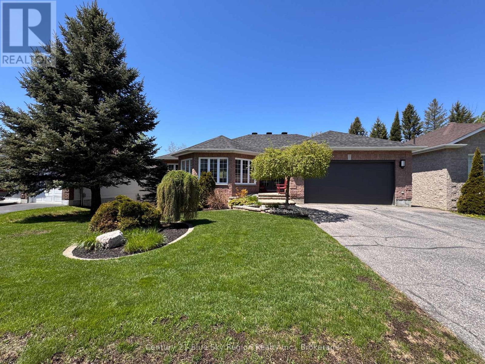 125 BAIN DRIVE - 1