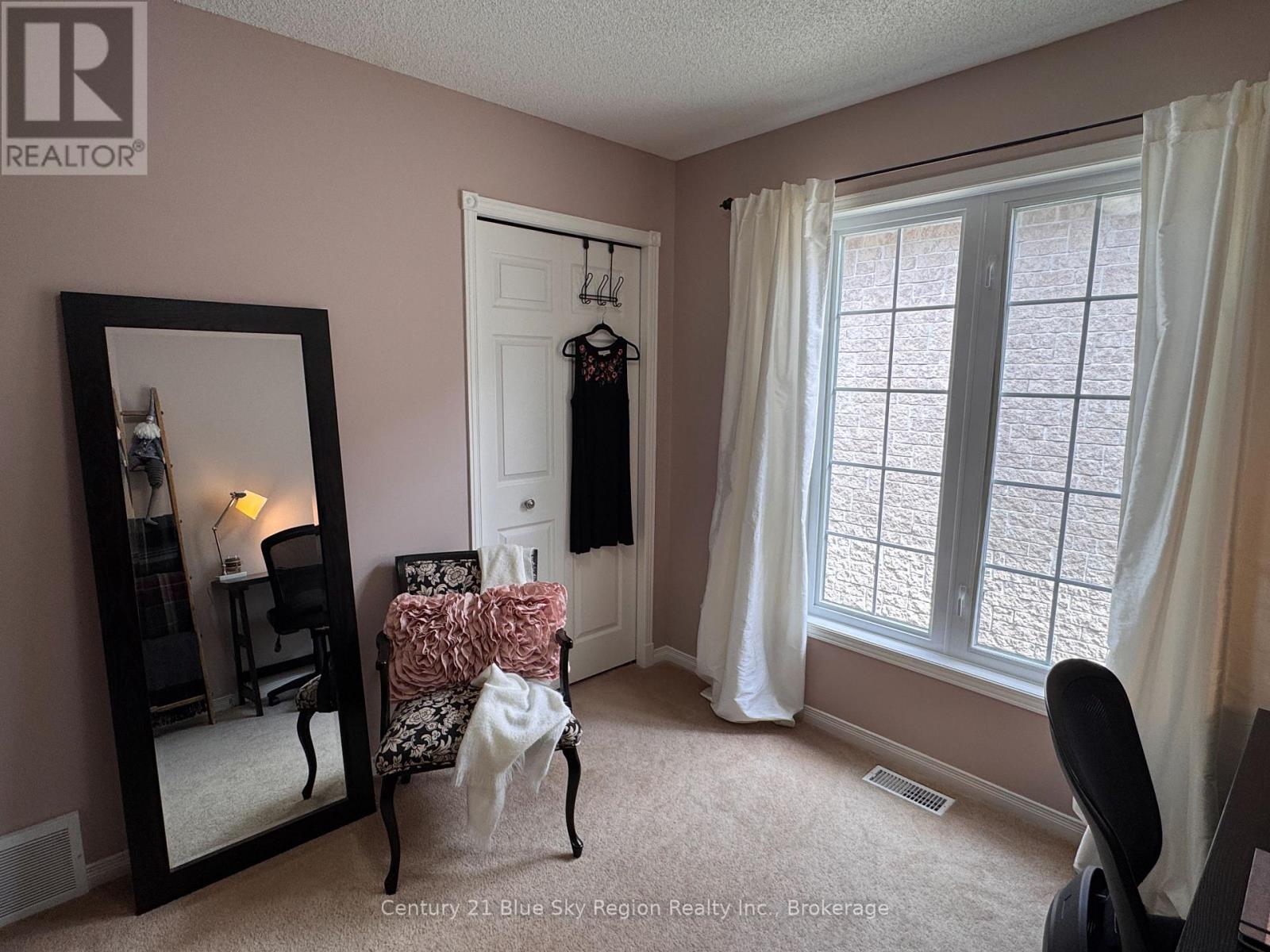 125 BAIN DRIVE - 12