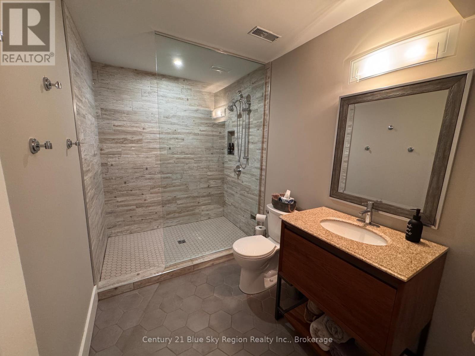 125 BAIN DRIVE - 25