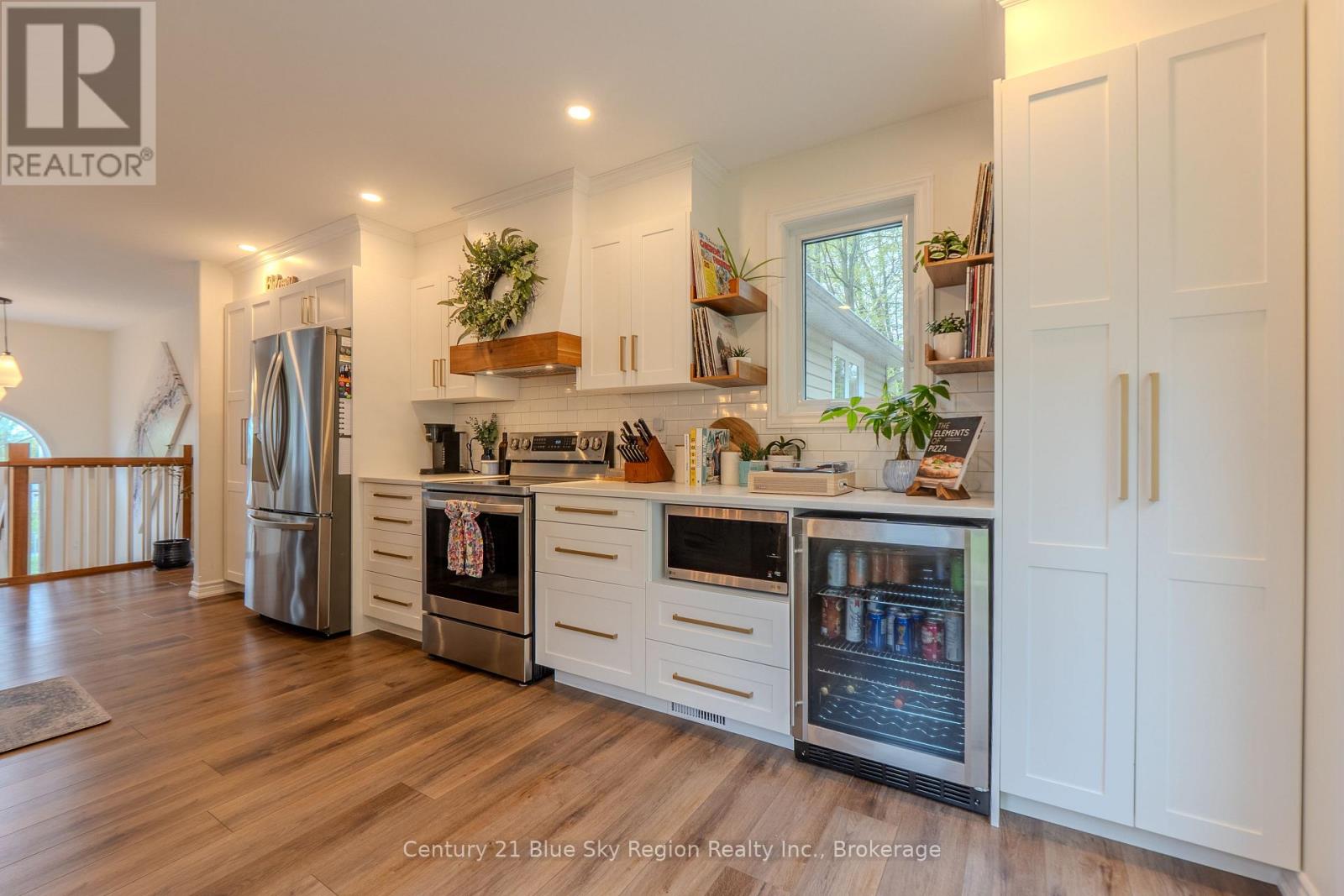 65 BELLEVIEW CRESCENT - 11