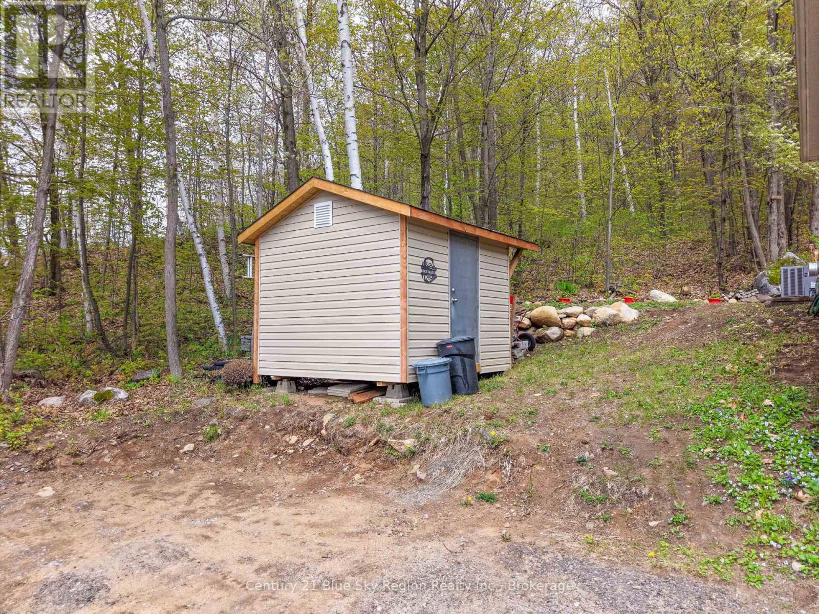 65 BELLEVIEW CRESCENT - 37