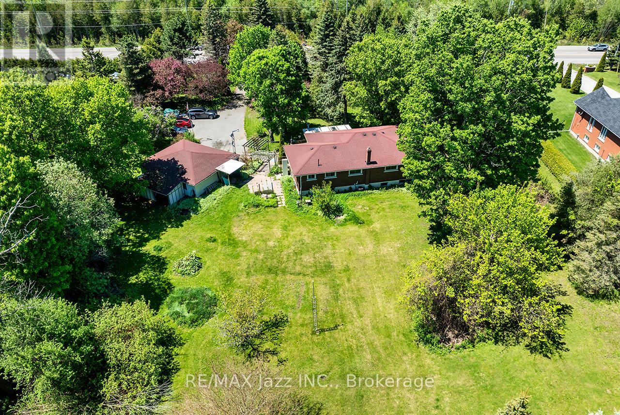 733 TOWNLINE ROAD N - 34