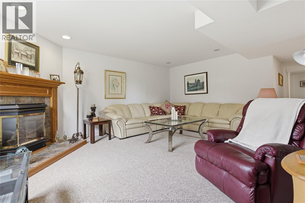 1588 WHITEWOOD DRIVE - 16