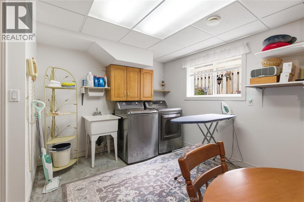 1588 WHITEWOOD DRIVE - 21