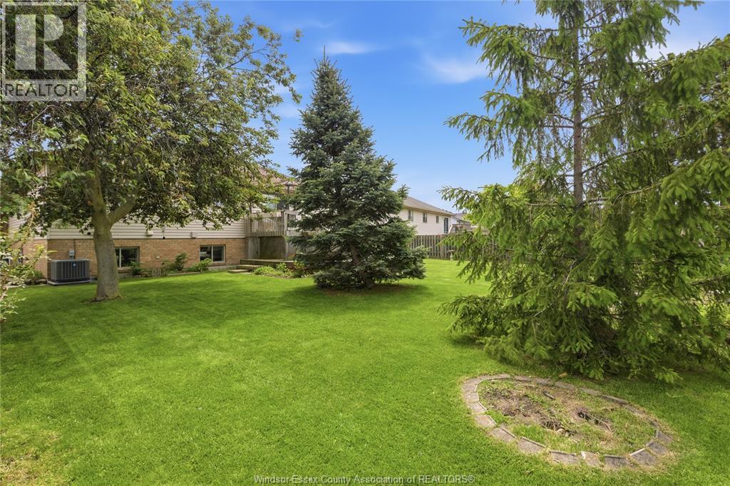 1588 WHITEWOOD DRIVE - 26