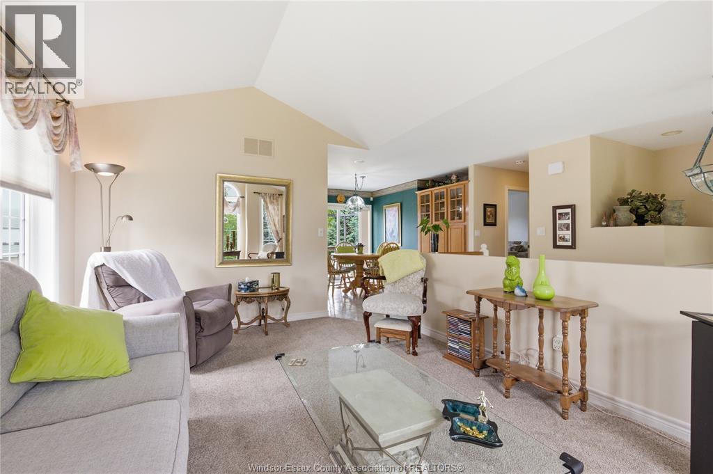 1588 WHITEWOOD DRIVE - 5