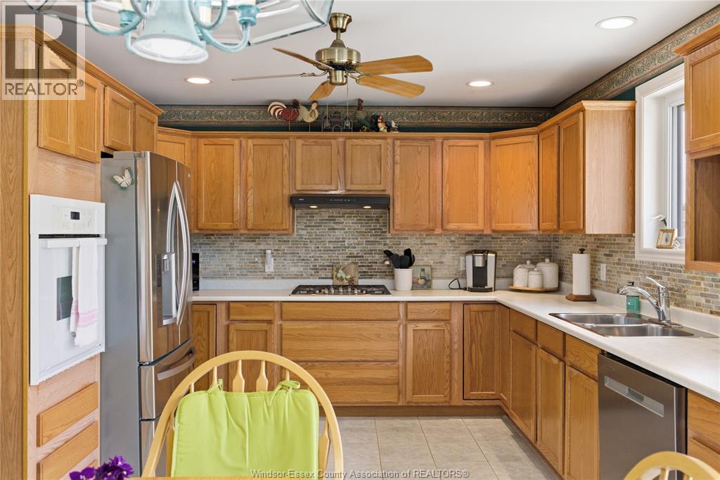 1588 WHITEWOOD DRIVE - 7
