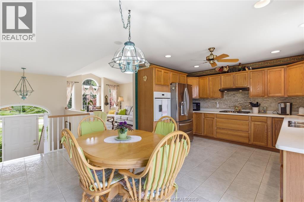 1588 WHITEWOOD DRIVE - 8