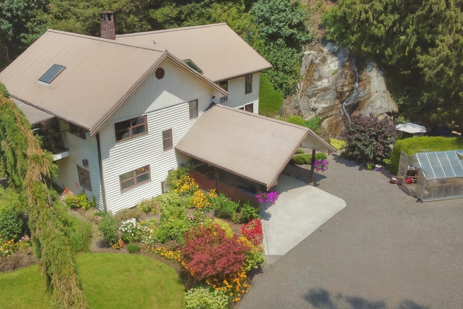 3048 HOT SPRINGS Road - photo 2