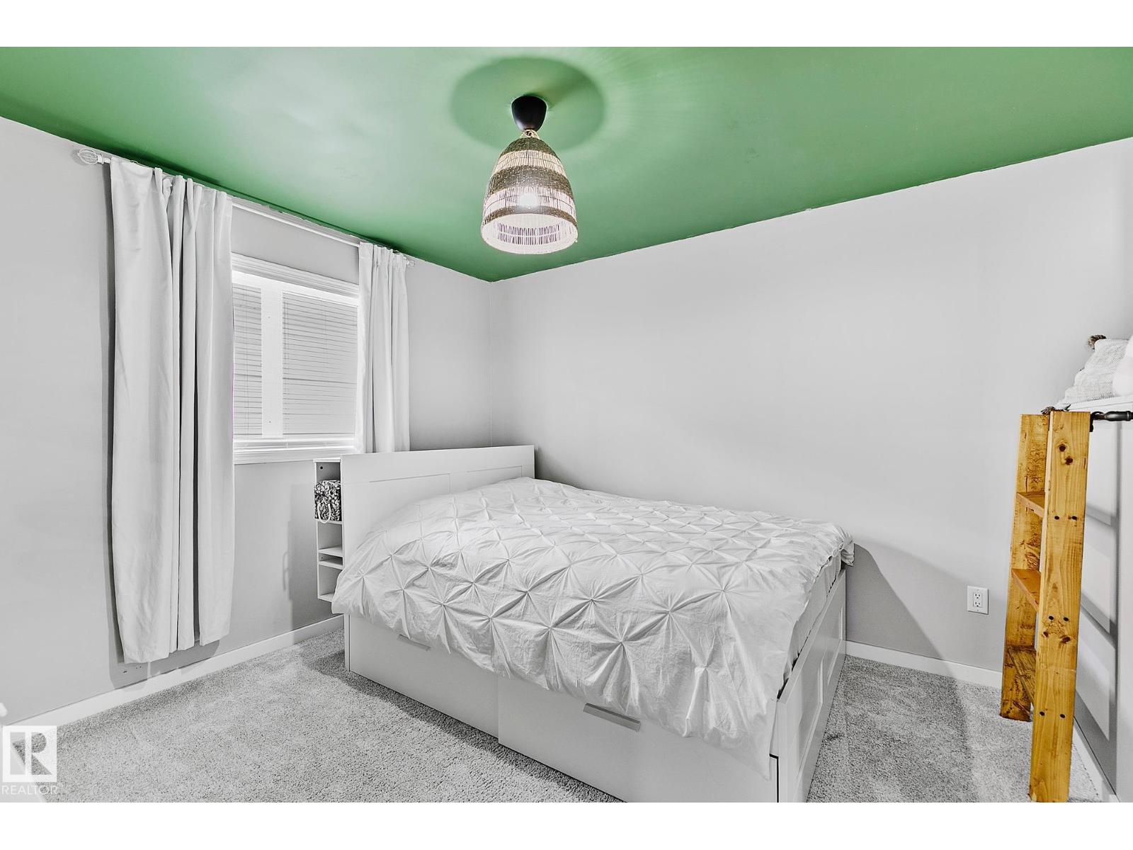 3205 41A AV NW - 24