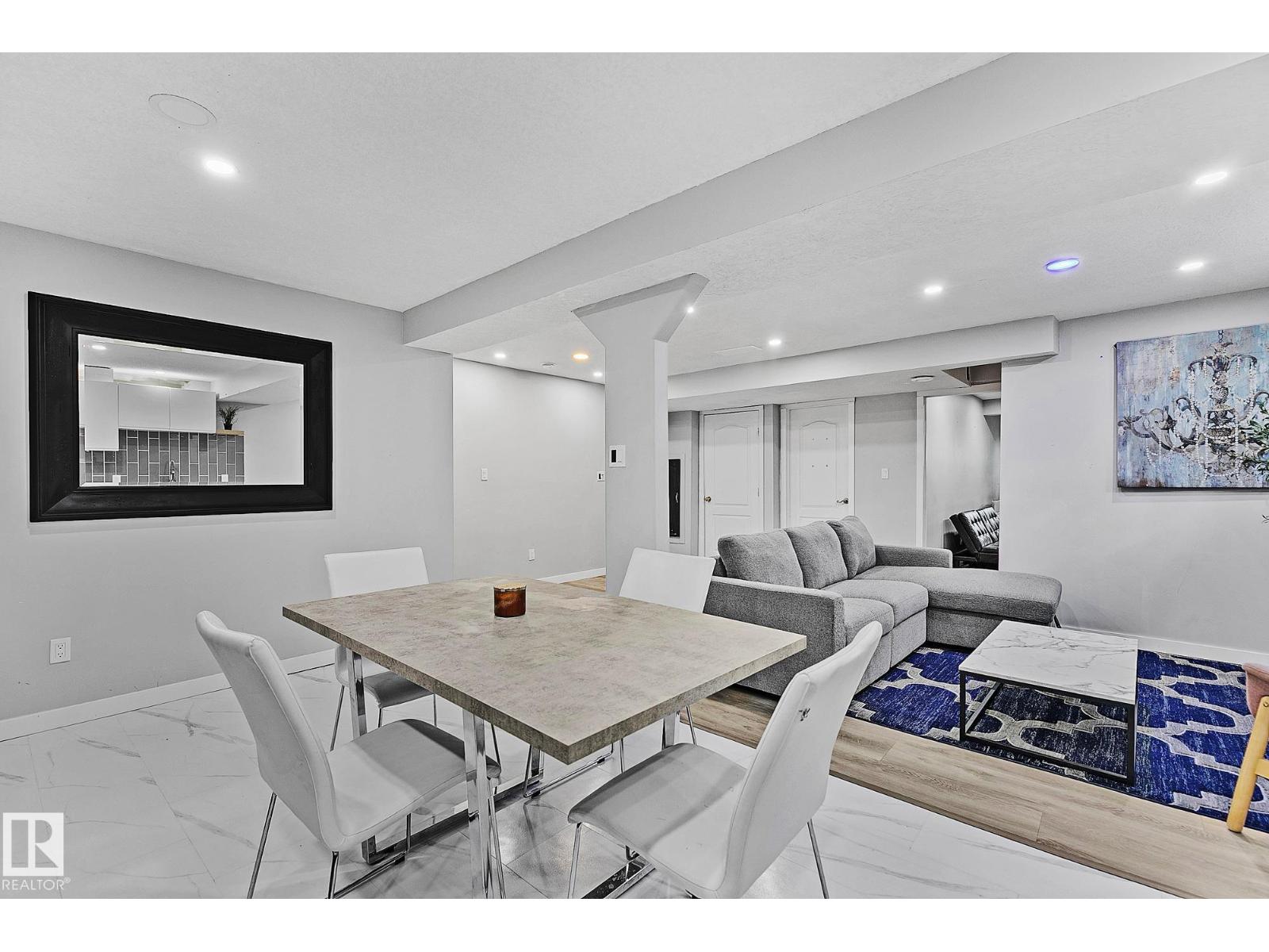 3205 41A AV NW - 33