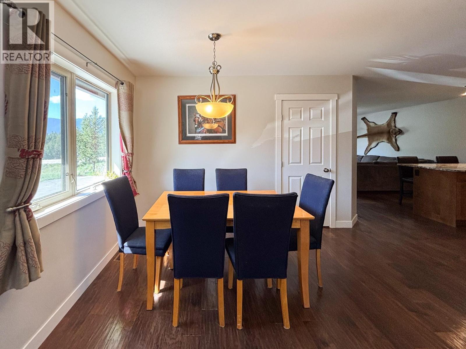 989 SWANSEA VIEW Road Unit# 13, Invermere
