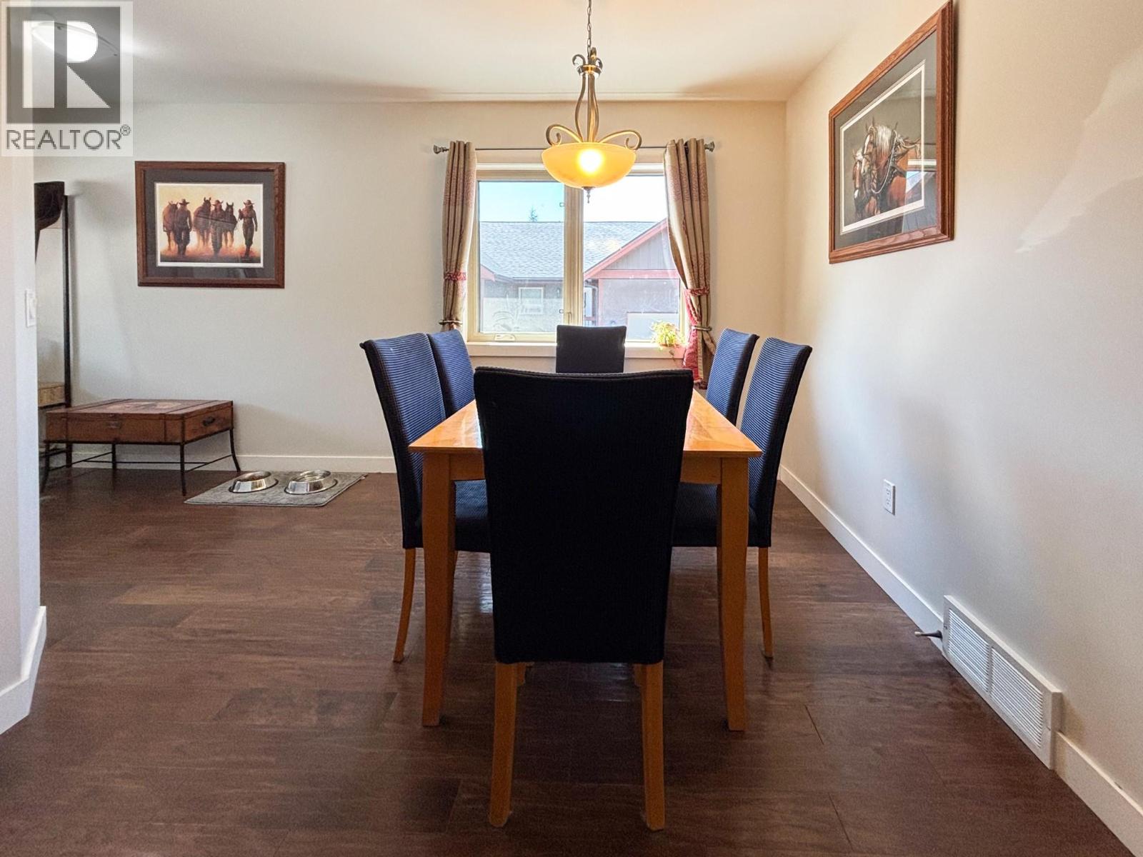 989 SWANSEA VIEW Road Unit# 13, Invermere