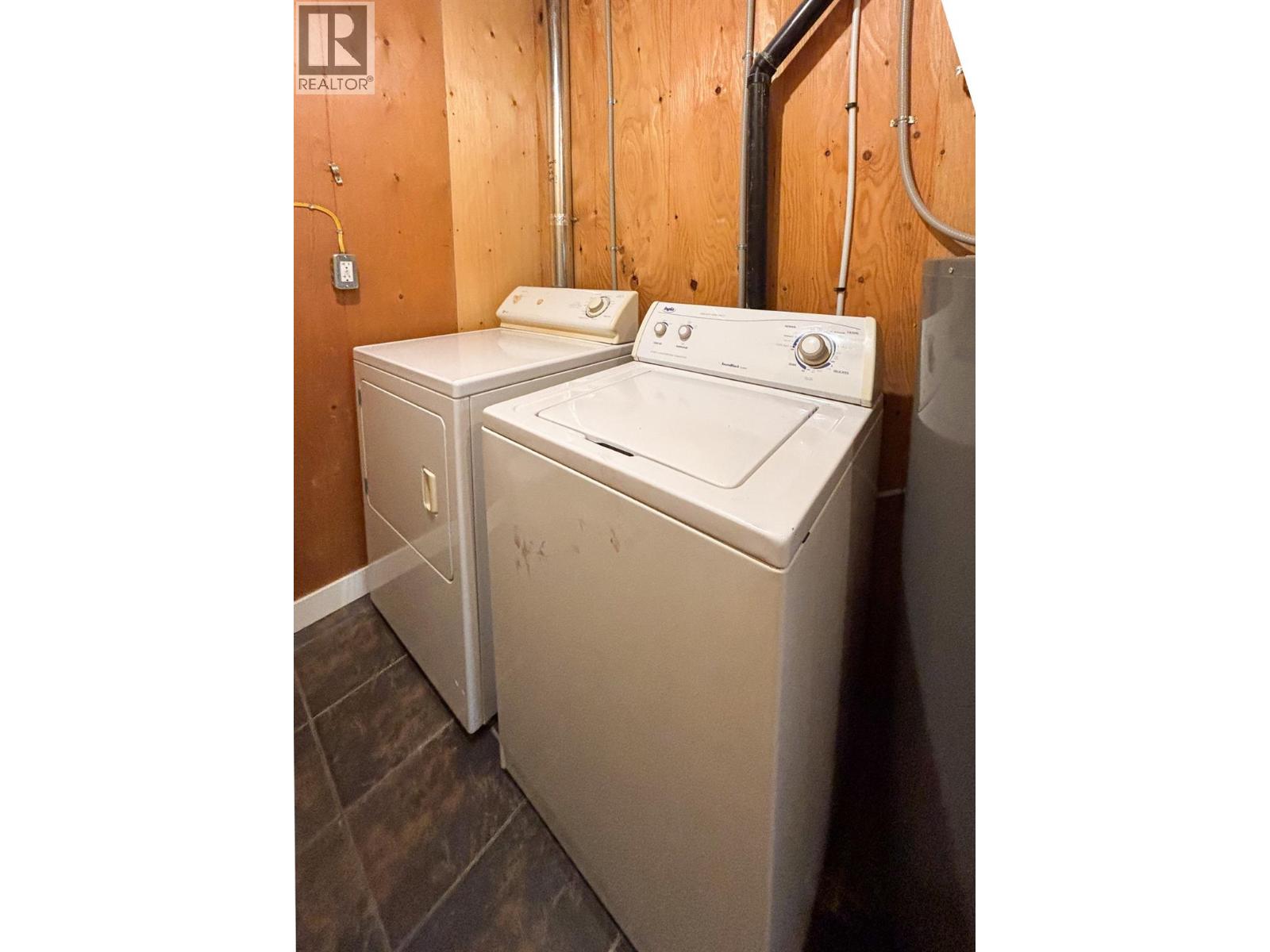 989 SWANSEA VIEW Road Unit# 13, Invermere