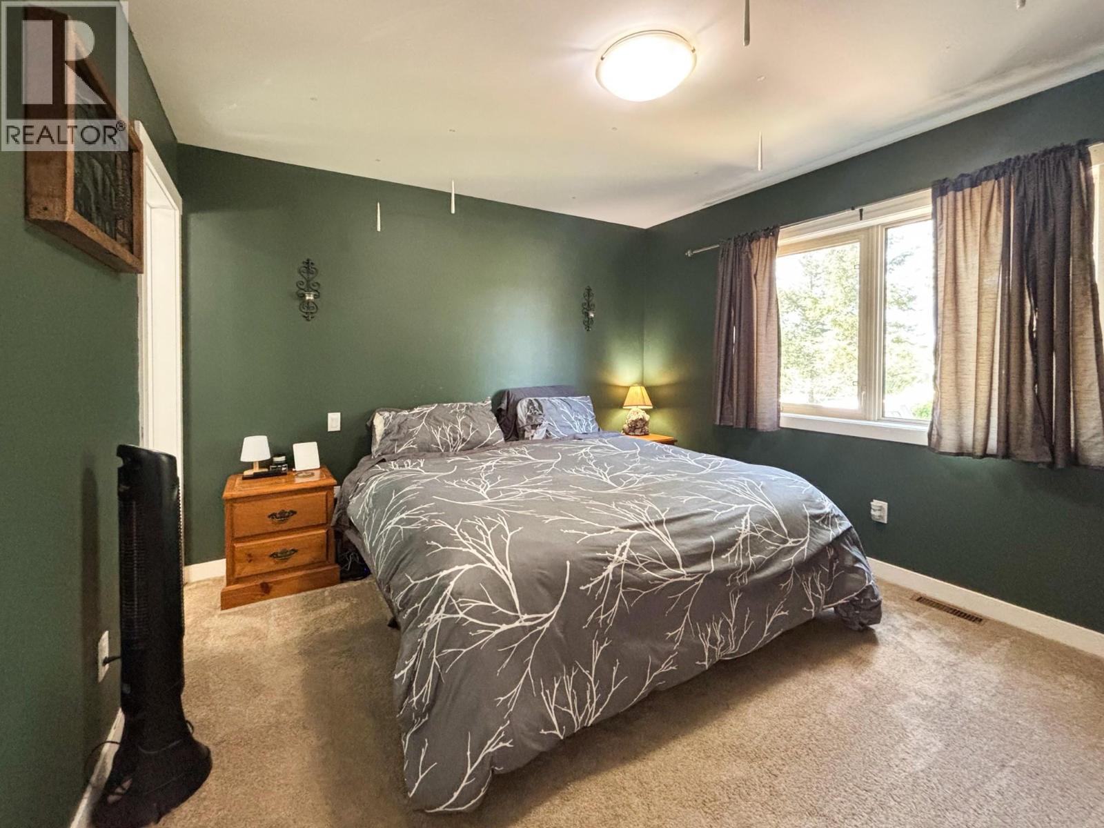 989 SWANSEA VIEW Road Unit# 13, Invermere