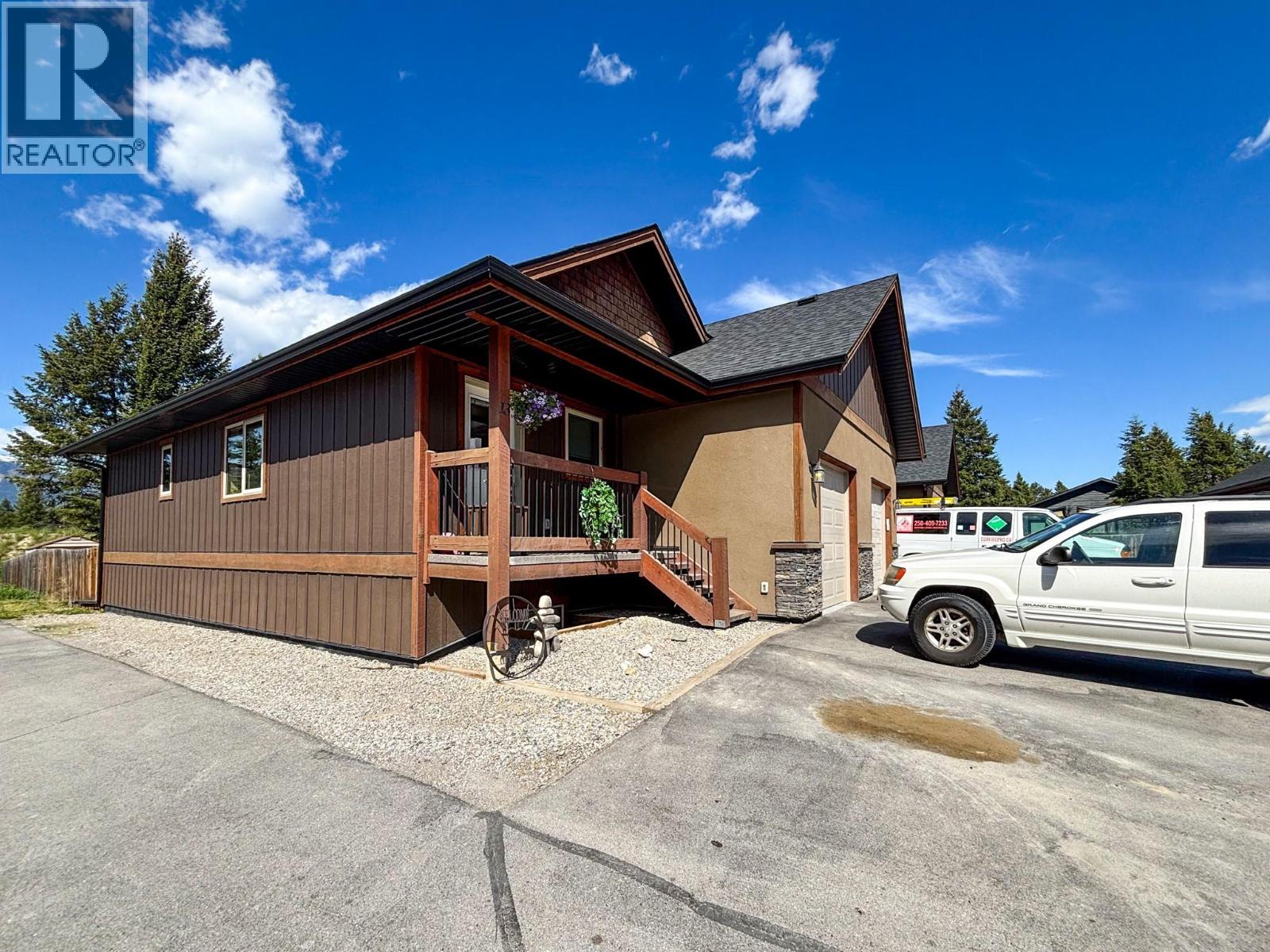 989 SWANSEA VIEW Road Unit# 13, Invermere