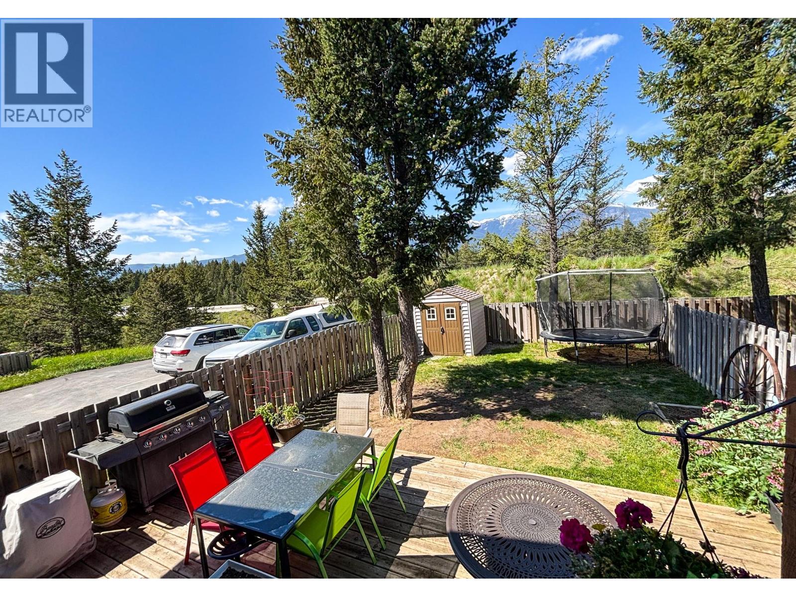 989 SWANSEA VIEW Road Unit# 13, Invermere