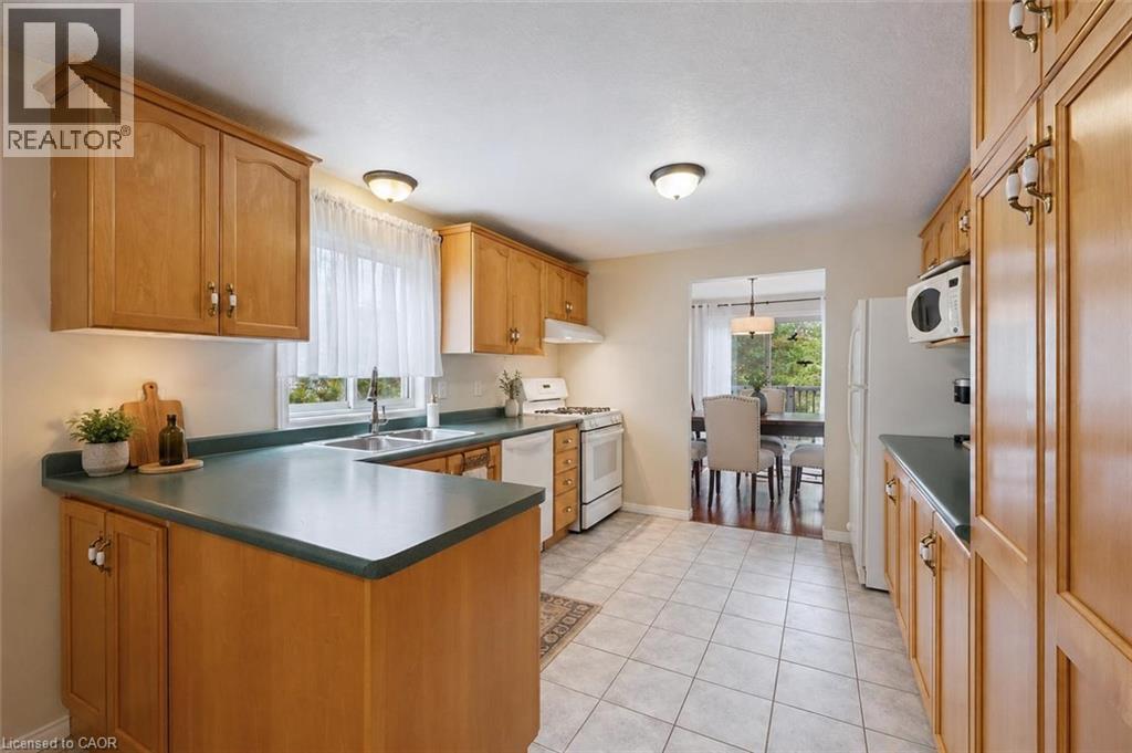 17 GIBBS Crescent - 7