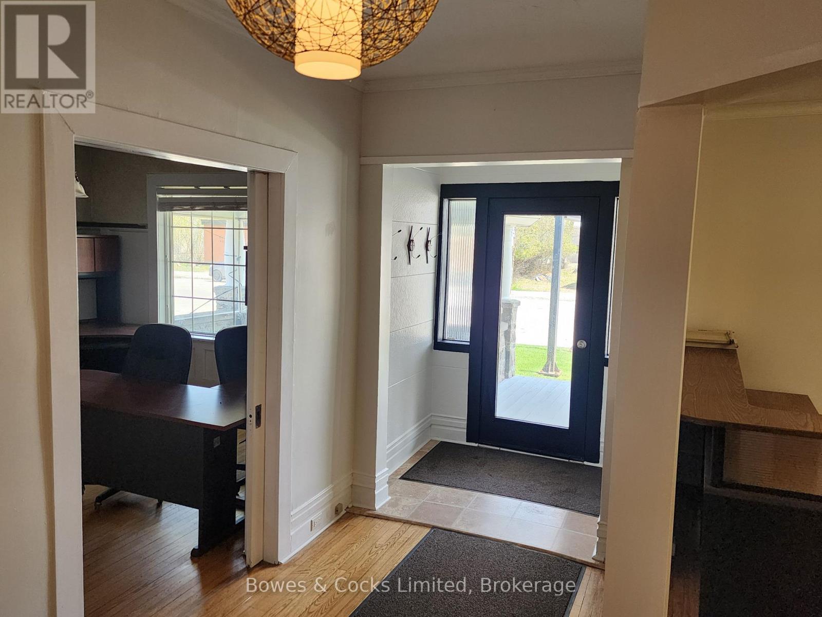 124 MAPLE AVENUE - 7