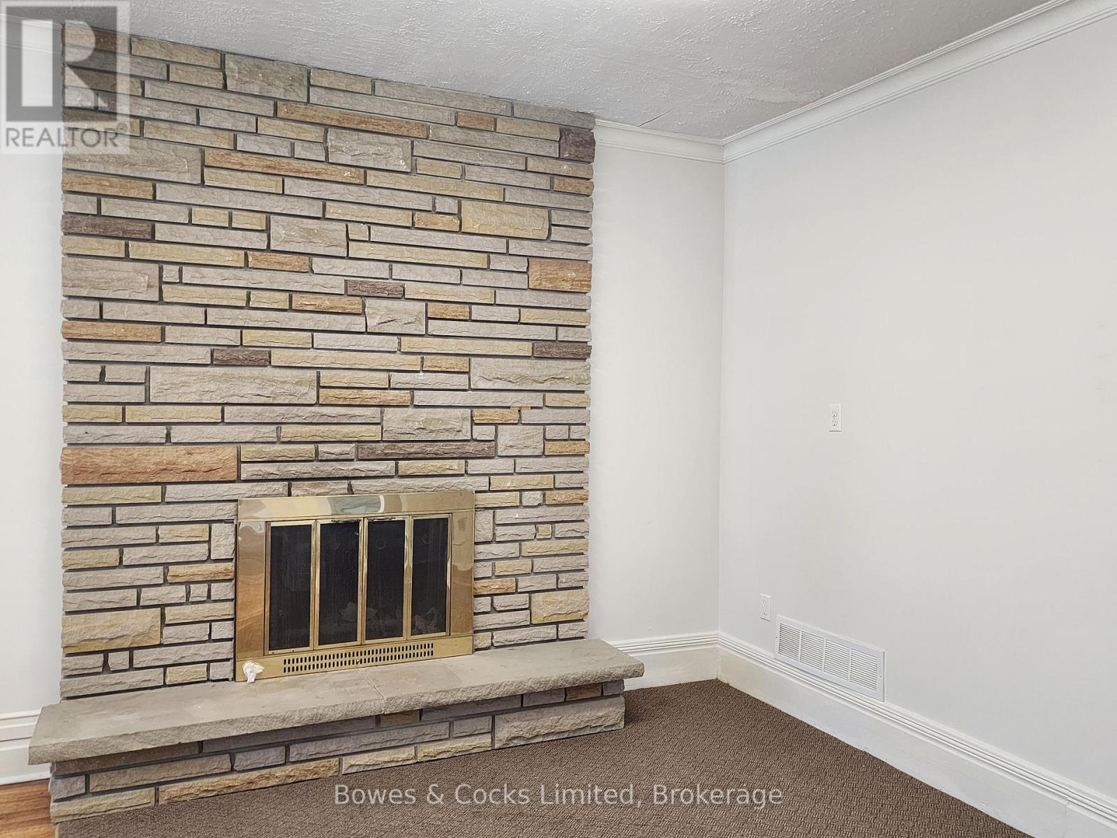 124 MAPLE AVENUE - 8