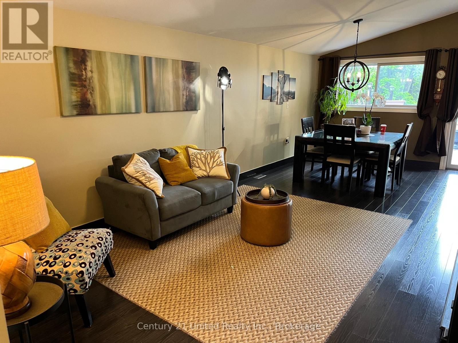 472 CANAL ROAD - 16